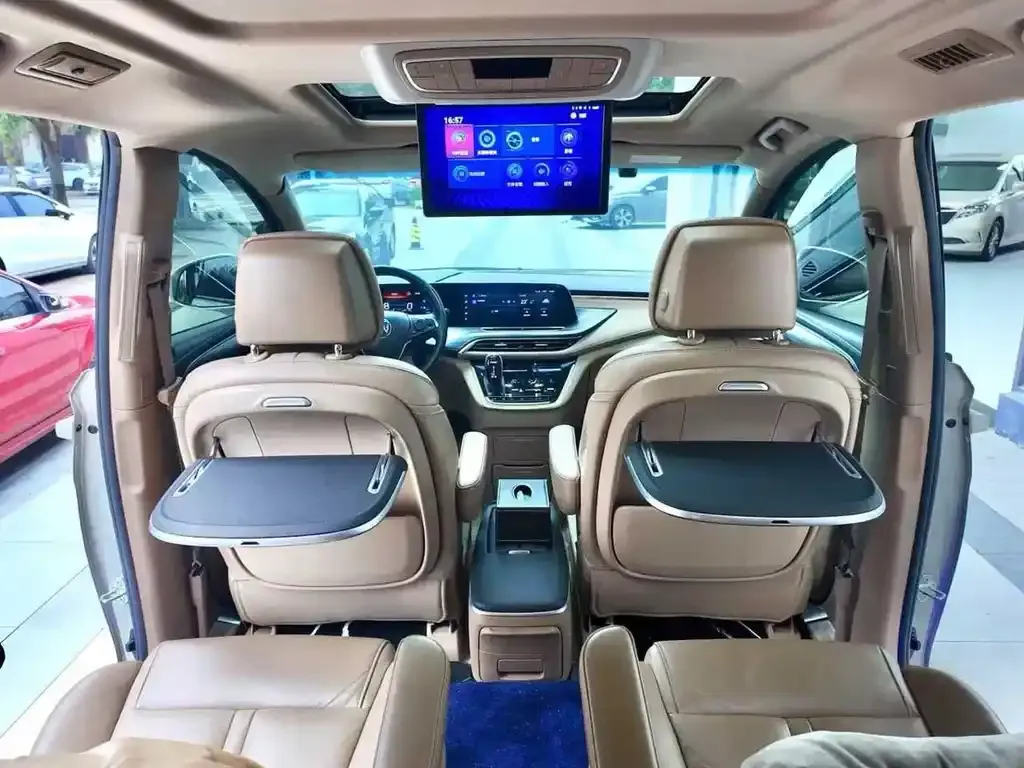 Buick GL8 2021 из CN, фото 8