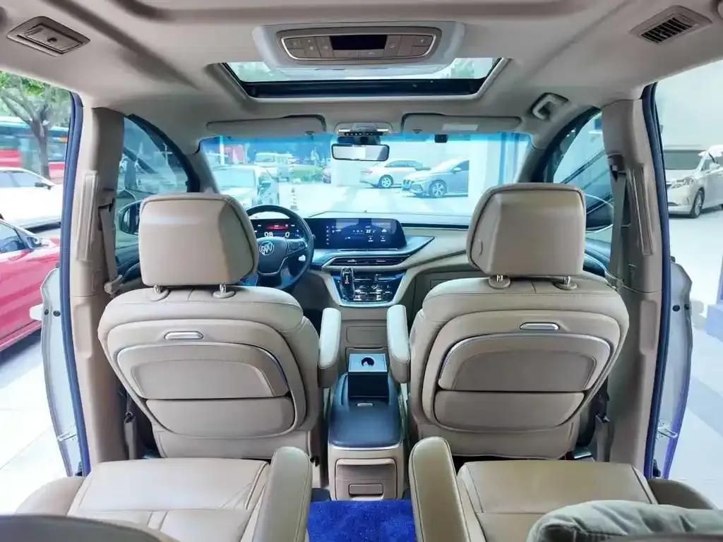 Buick GL8 2021 из CN, фото 9