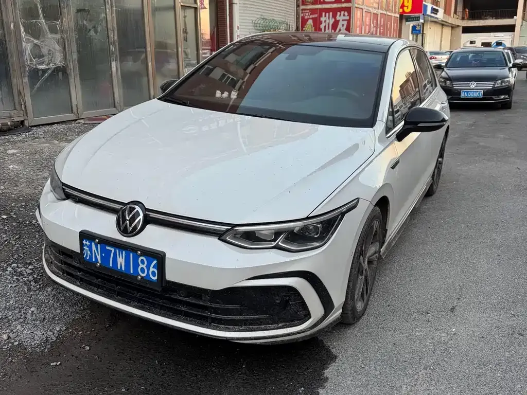 Volkswagen Golf 2022 из CN, фото 1