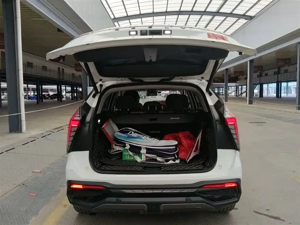 Geely Boyue L 2023 из CN, фото 10