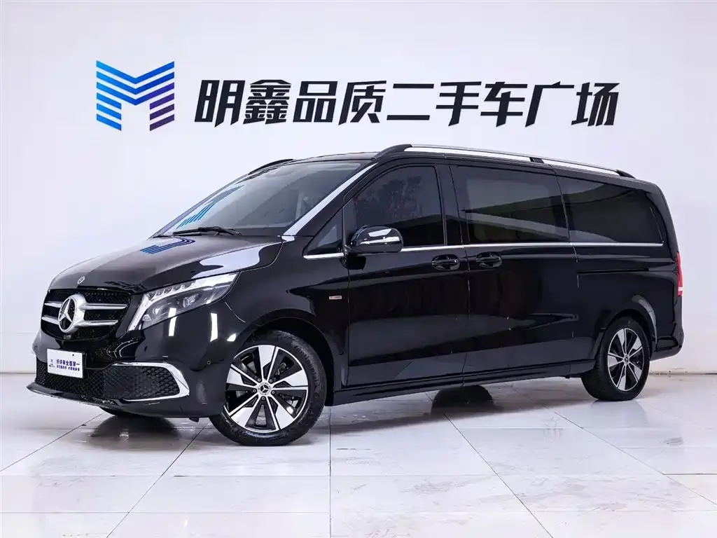 Mercedes-Benz V-Class 2024 из CN, фото 2