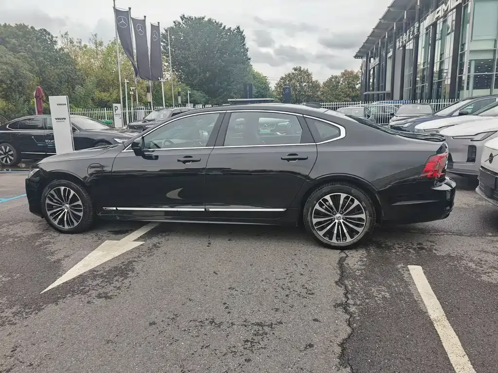 Volvo S90 PHEV — фото 10