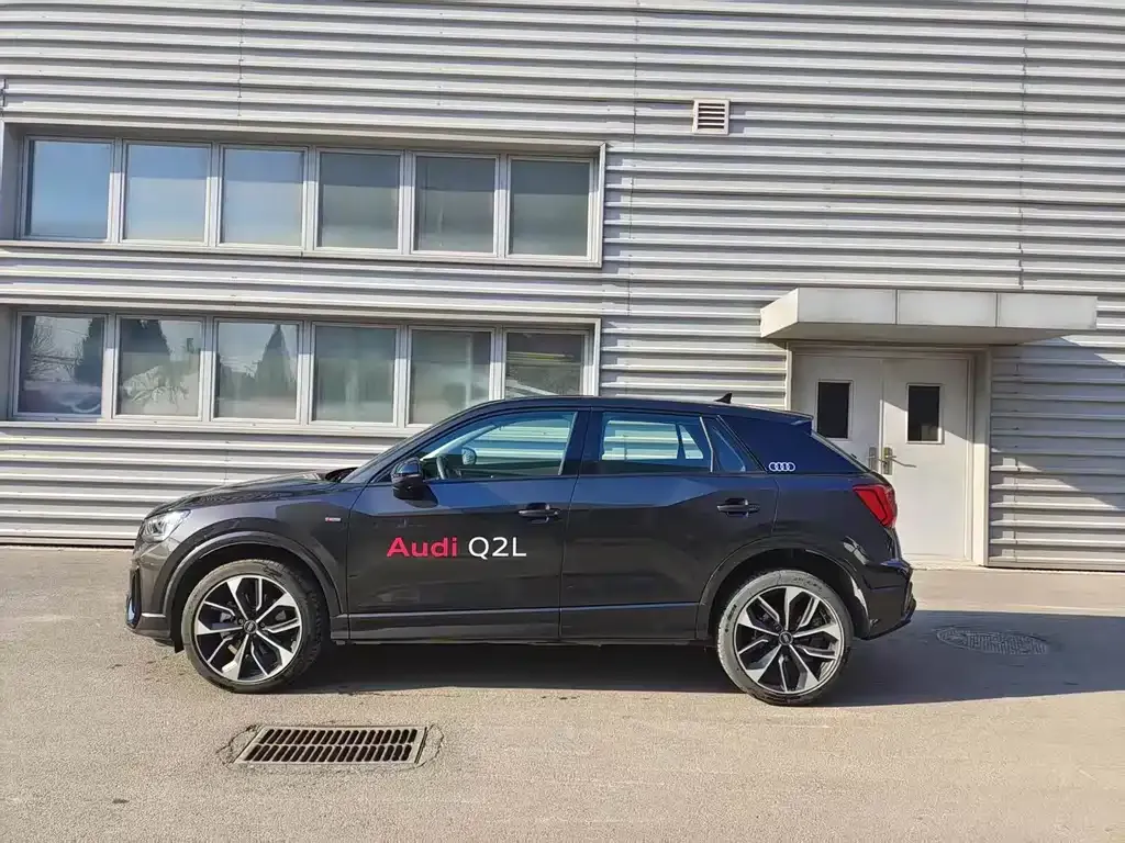 Audi Q2L 2024 из CN, фото 5