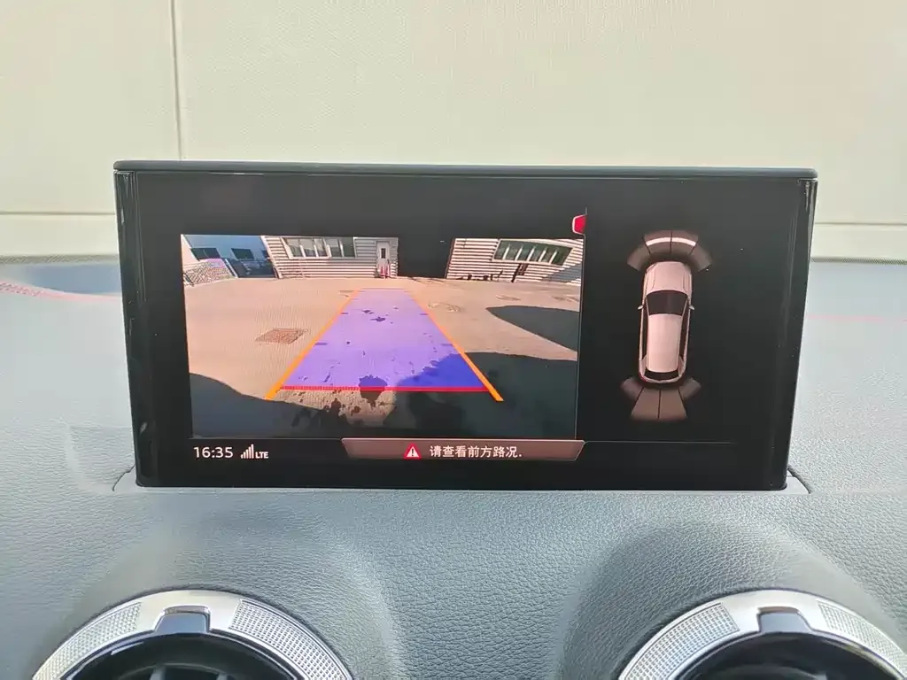 Audi Q2L 2024 из CN, фото 8
