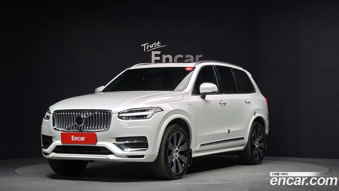 Volvo XC90 — фото 1