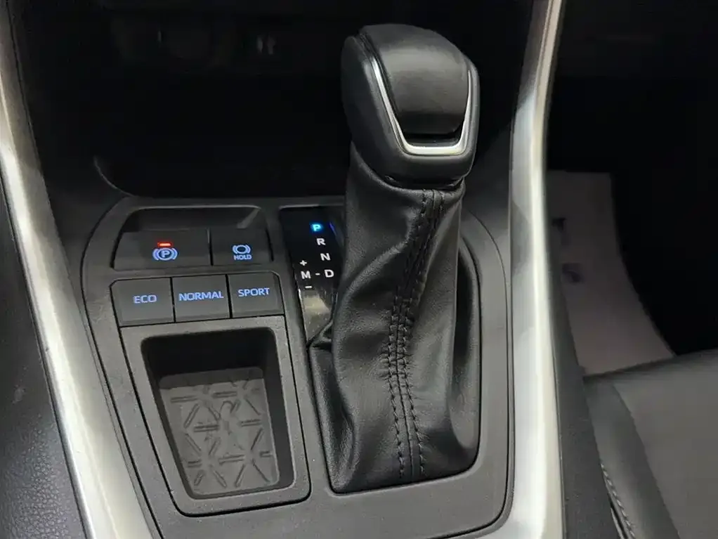 Toyota Wildlander 2022 из CN, фото 9
