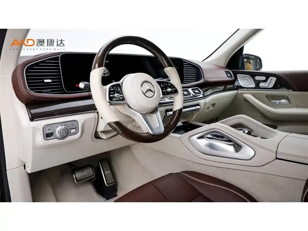 Mercedes-Benz GLS — фото 6