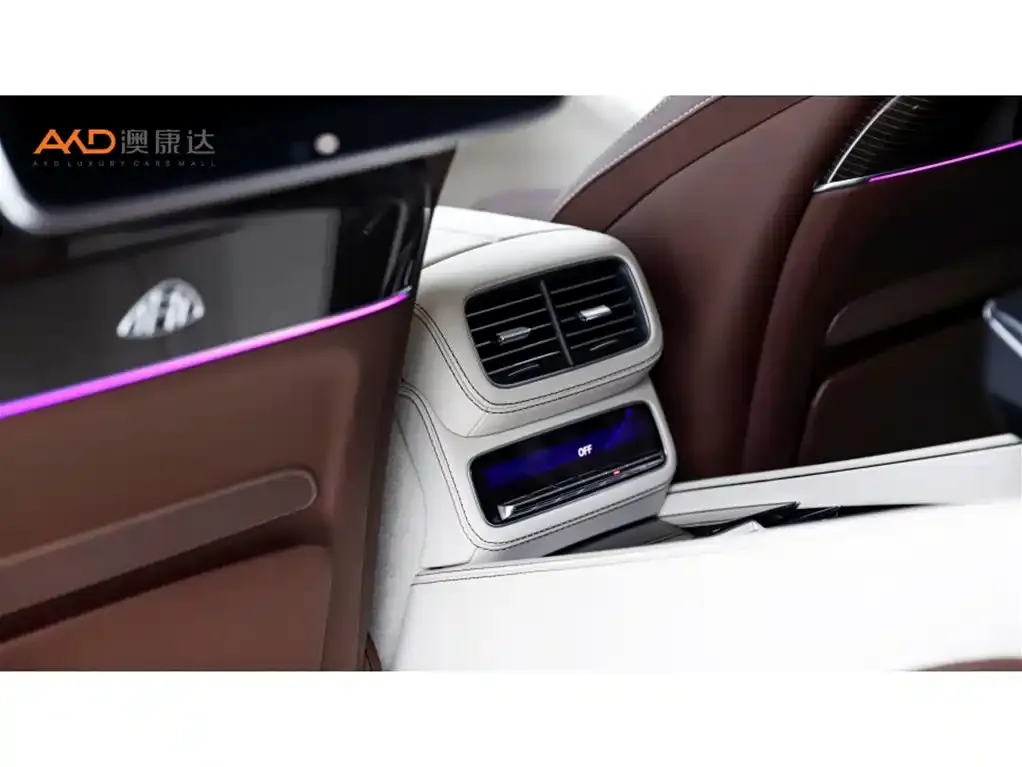 Mercedes-Benz GLS — фото 9