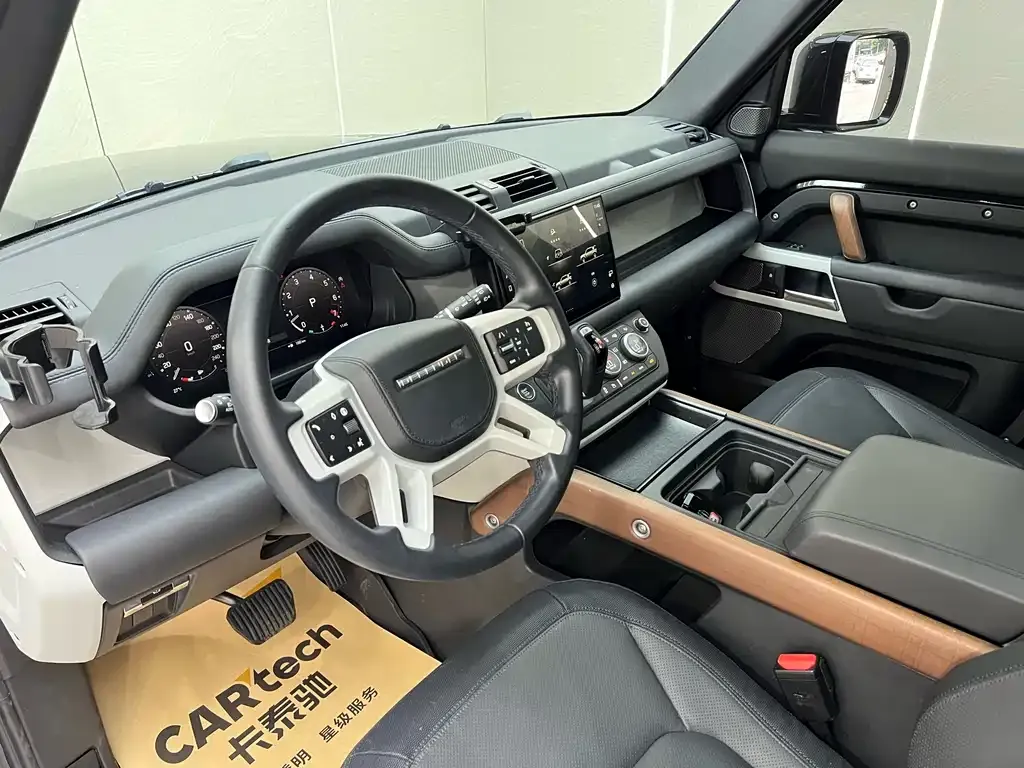 Land Rover Defender 2024 из CN, фото 6