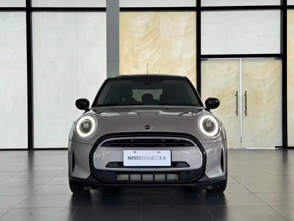 MINI Cooper (3-door) 2023 из CN, фото 2