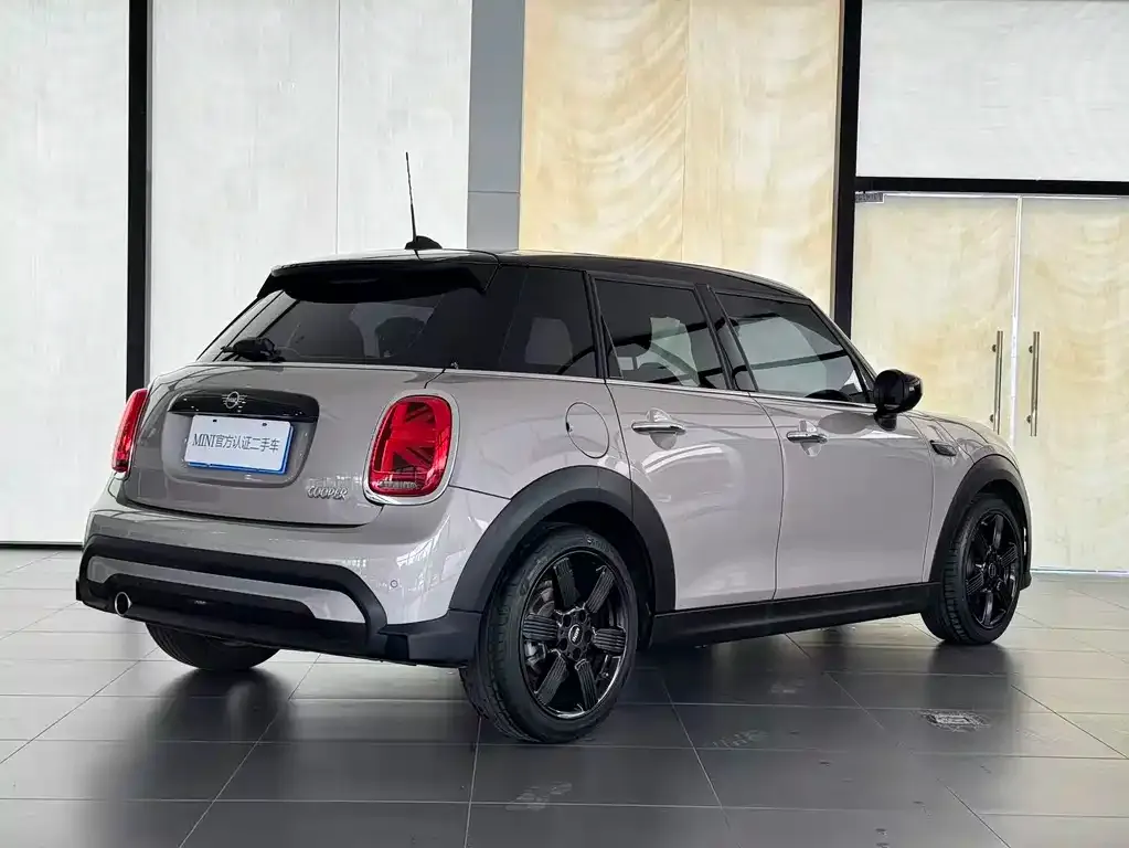 MINI Cooper (3-door) 2023 из CN, фото 3