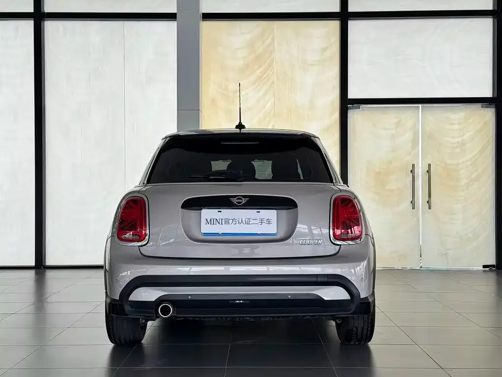 MINI Cooper (3-door) 2023 из CN, фото 4