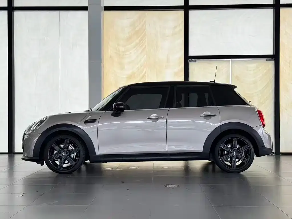 MINI Cooper (3-door) 2023 из CN, фото 5
