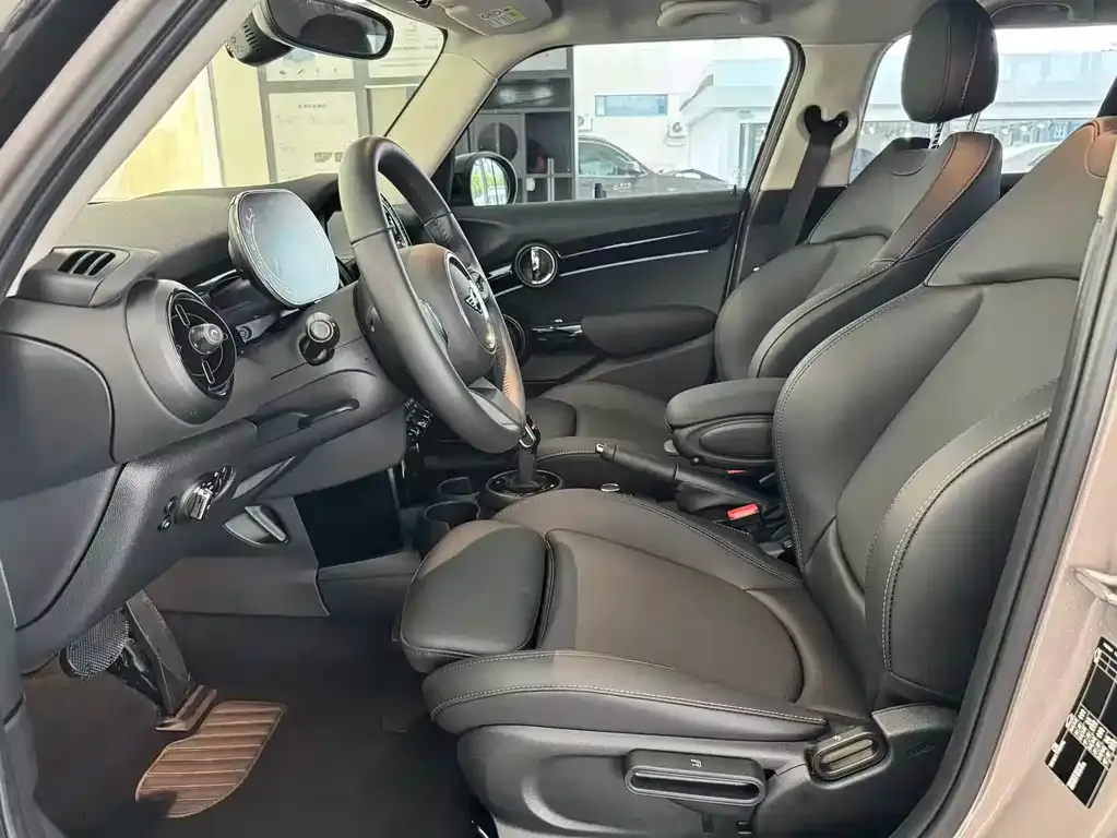 MINI Cooper (3-door) 2023 из CN, фото 8