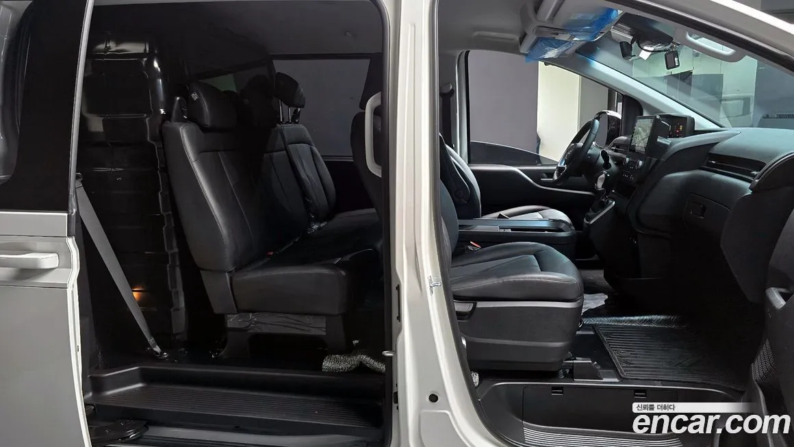 Hyundai Staria 2025 из KR, фото 10