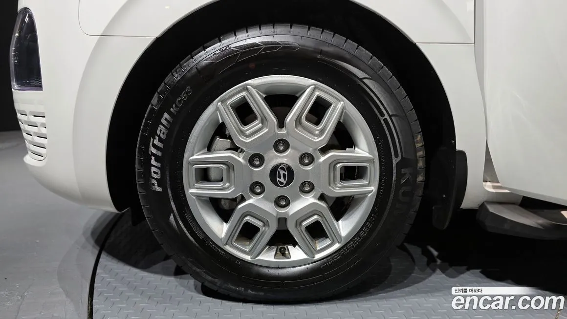 Hyundai Staria 2025 из KR, фото 5
