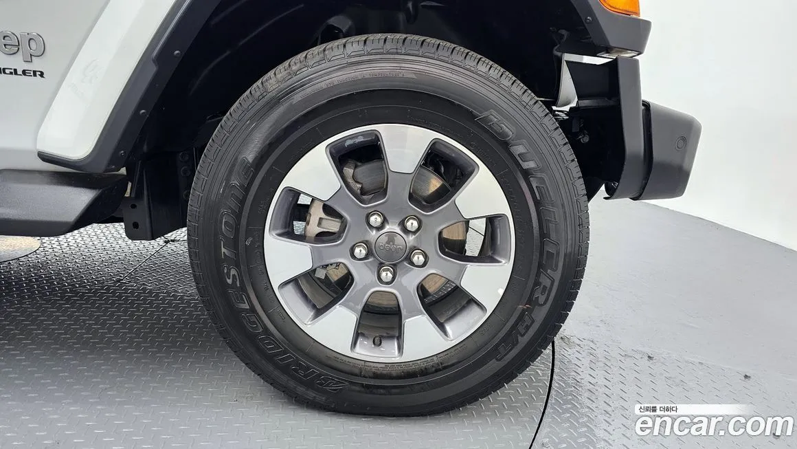Jeep Wrangler 2023 из KR, фото 5