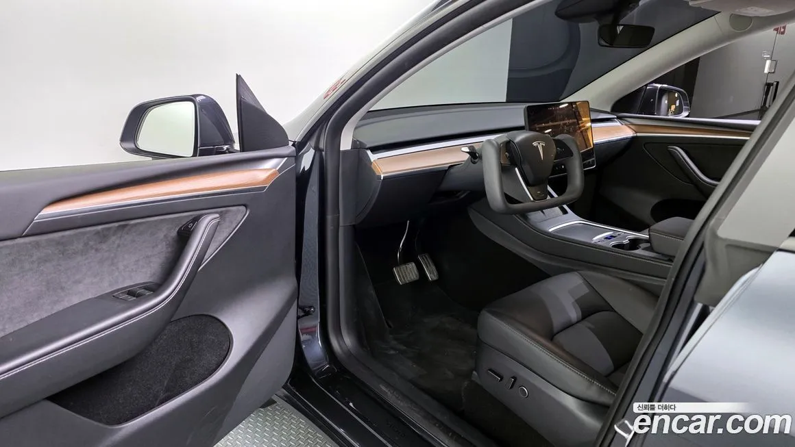 Tesla Model Y 2025 из KR, фото 10
