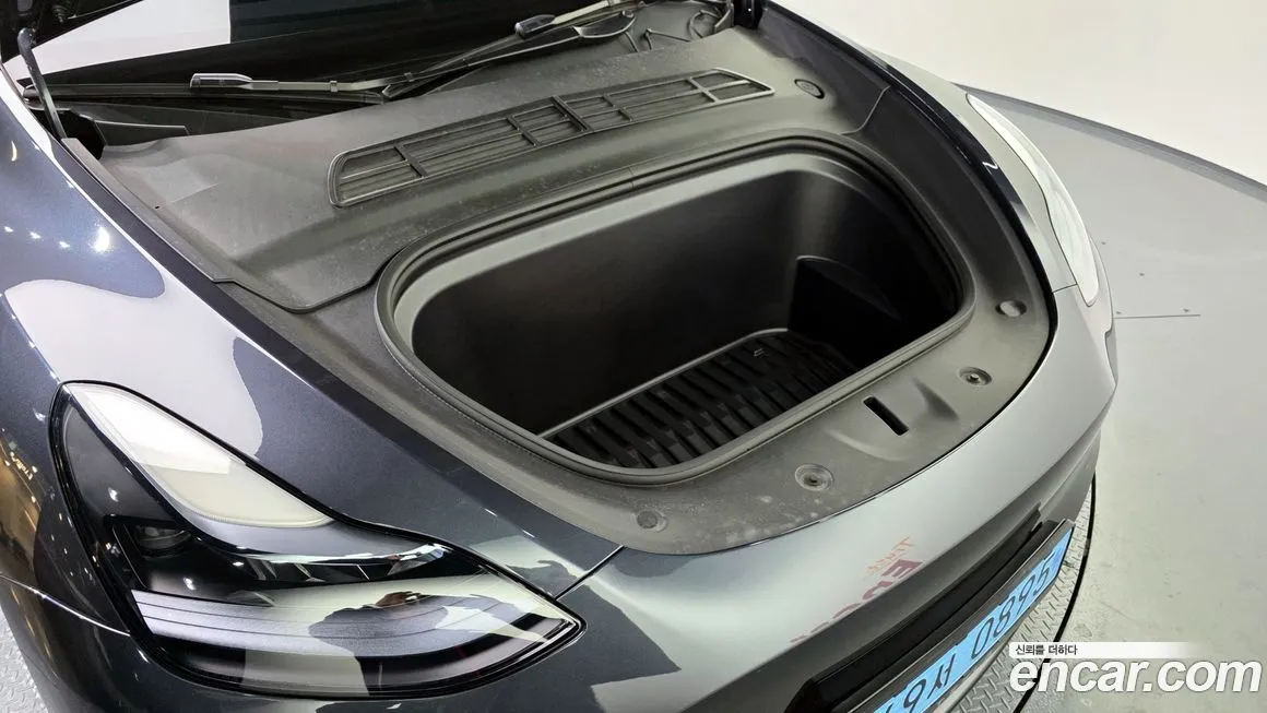 Tesla Model Y 2025 из KR, фото 6