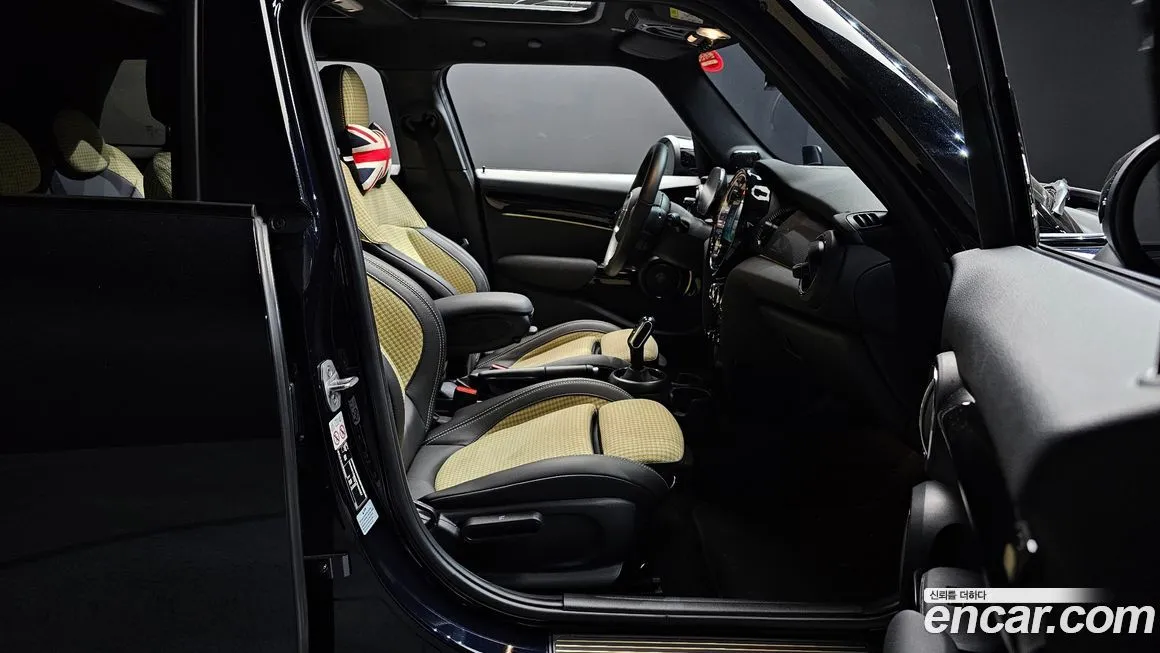 Mini Cooper 2023 из KR, фото 10