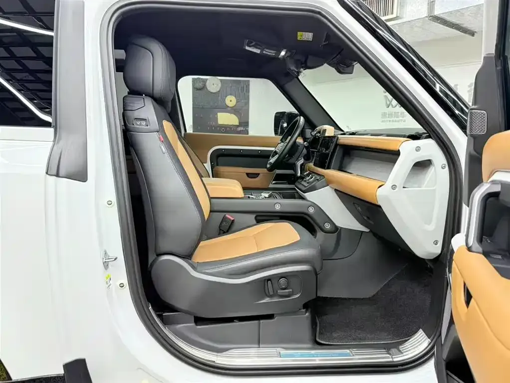 Land Rover Defender 2023 из CN, фото 6