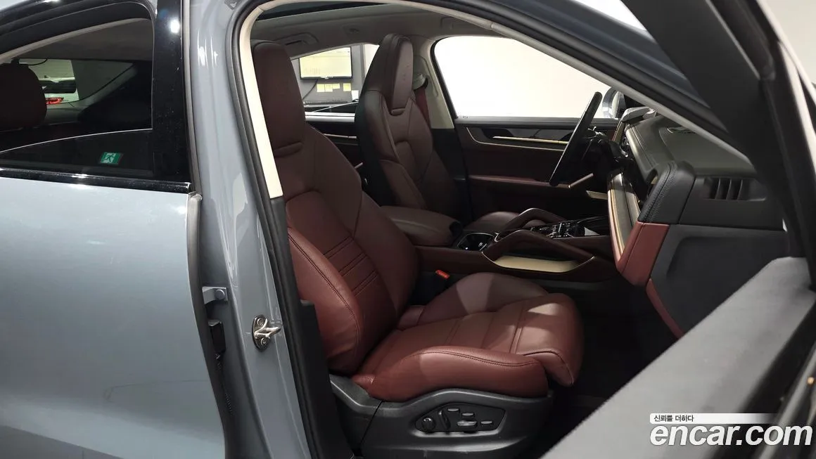 Porsche Cayenne 2025 из KR, фото 10