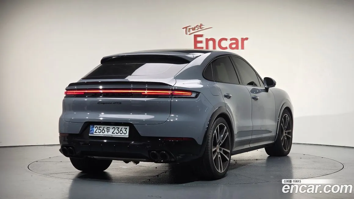 Porsche Cayenne 2025 из KR, фото 2