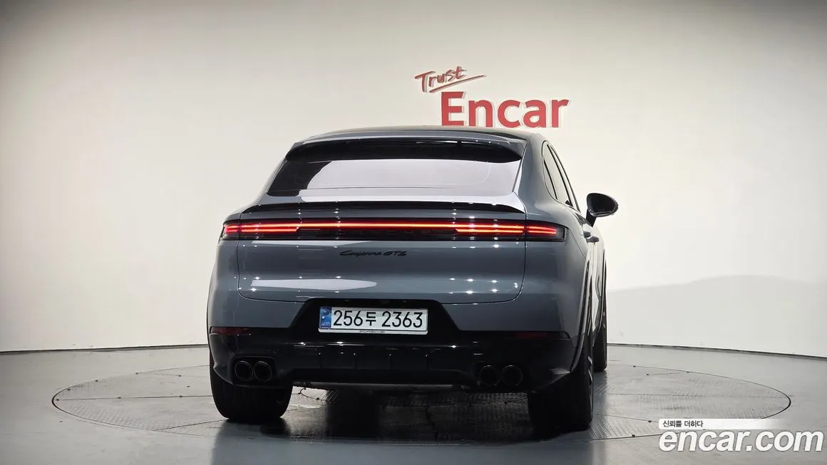 Porsche Cayenne 2025 из KR, фото 4