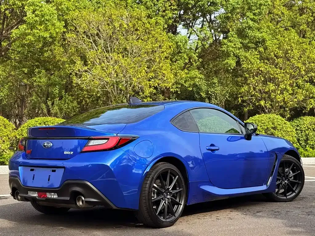Subaru BRZ 2024 из CN, фото 3