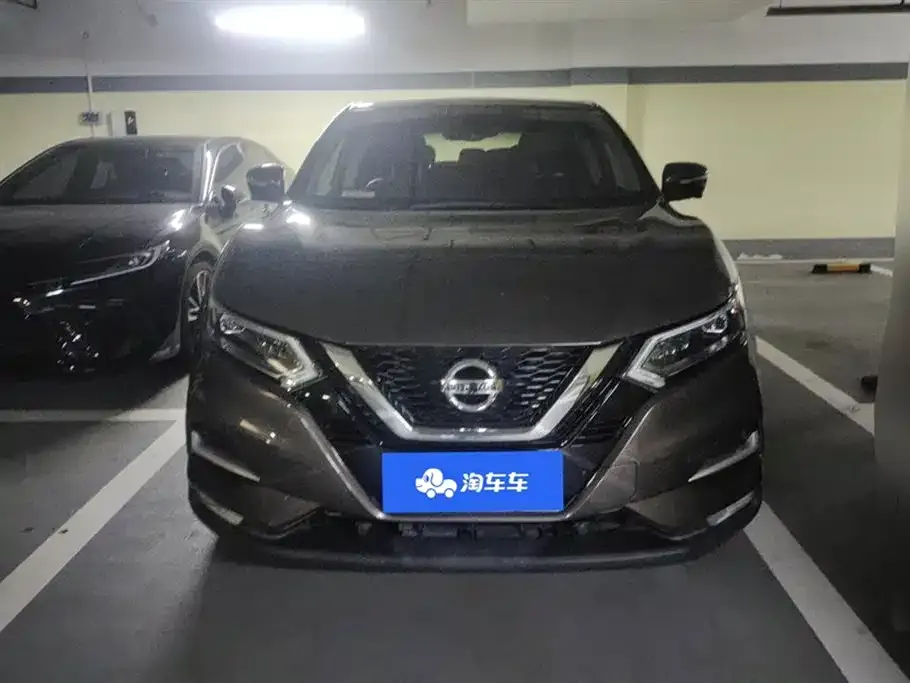 Nissan Qashqai 2021 из CN, фото 2