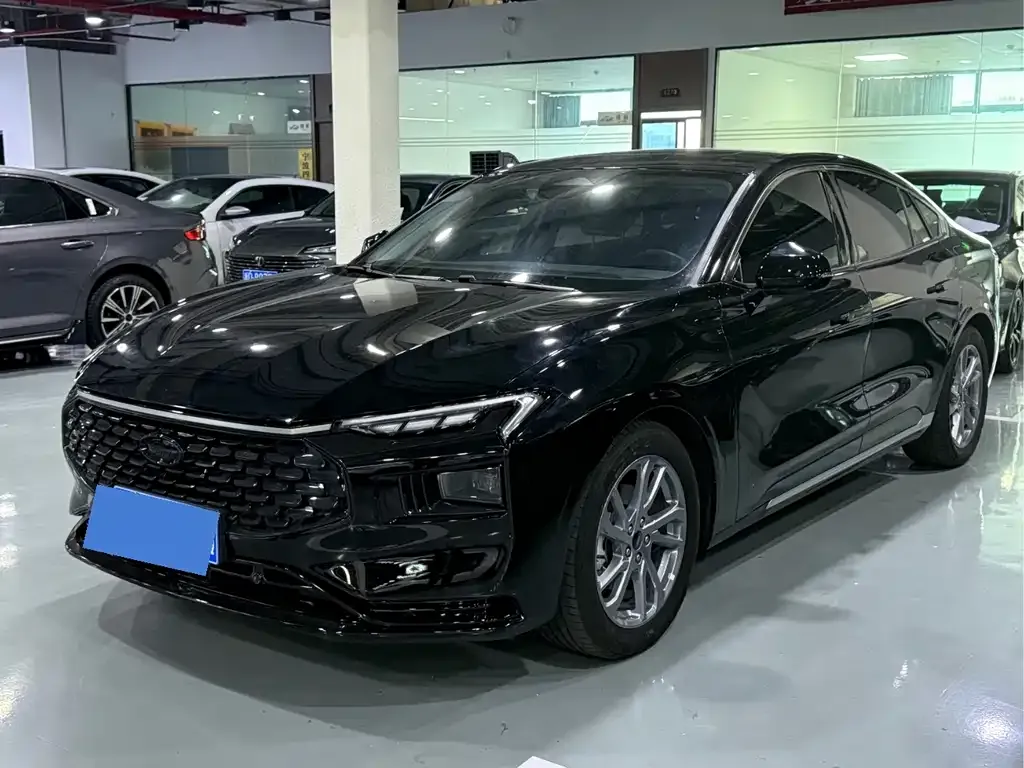 Ford Mondeo 2023 из CN, фото 1