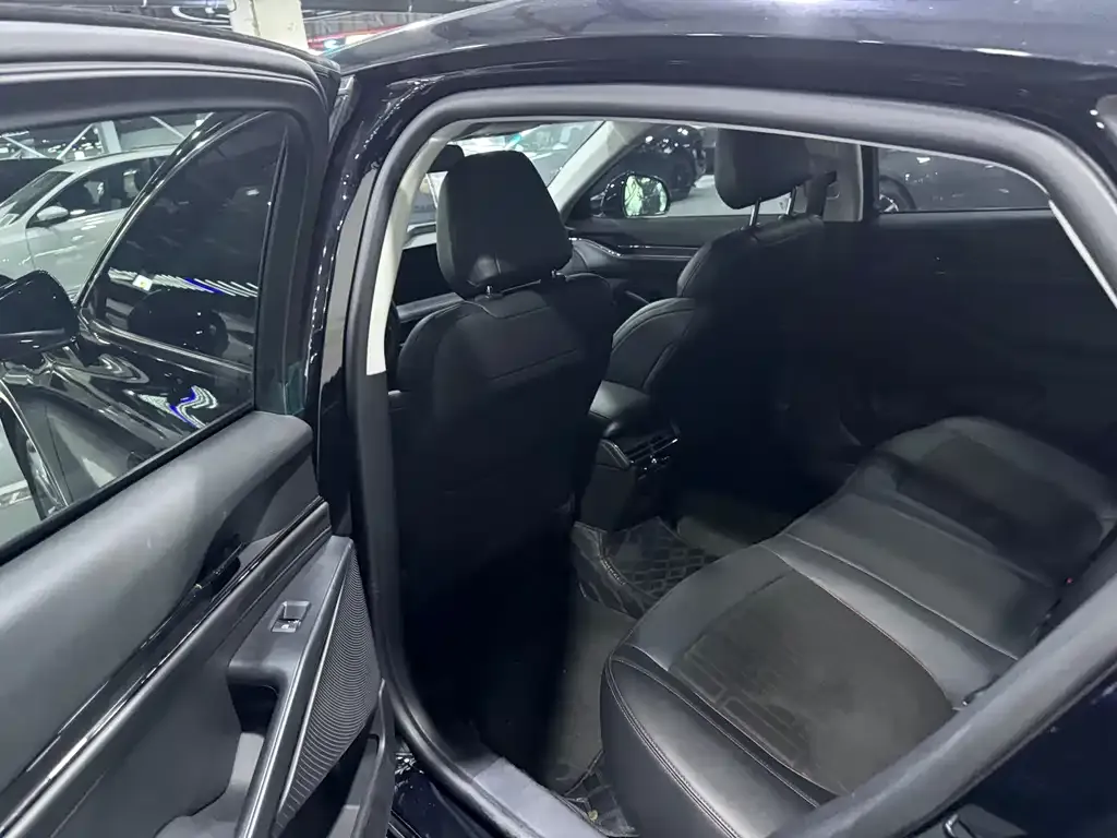 Ford Mondeo 2023 из CN, фото 5