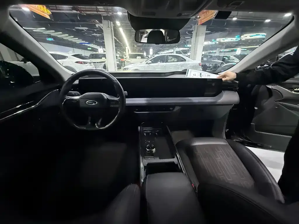 Ford Mondeo 2023 из CN, фото 8