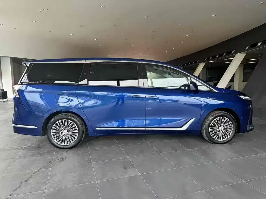 Buick GL8 Hybrid 2024 из CN, фото 3