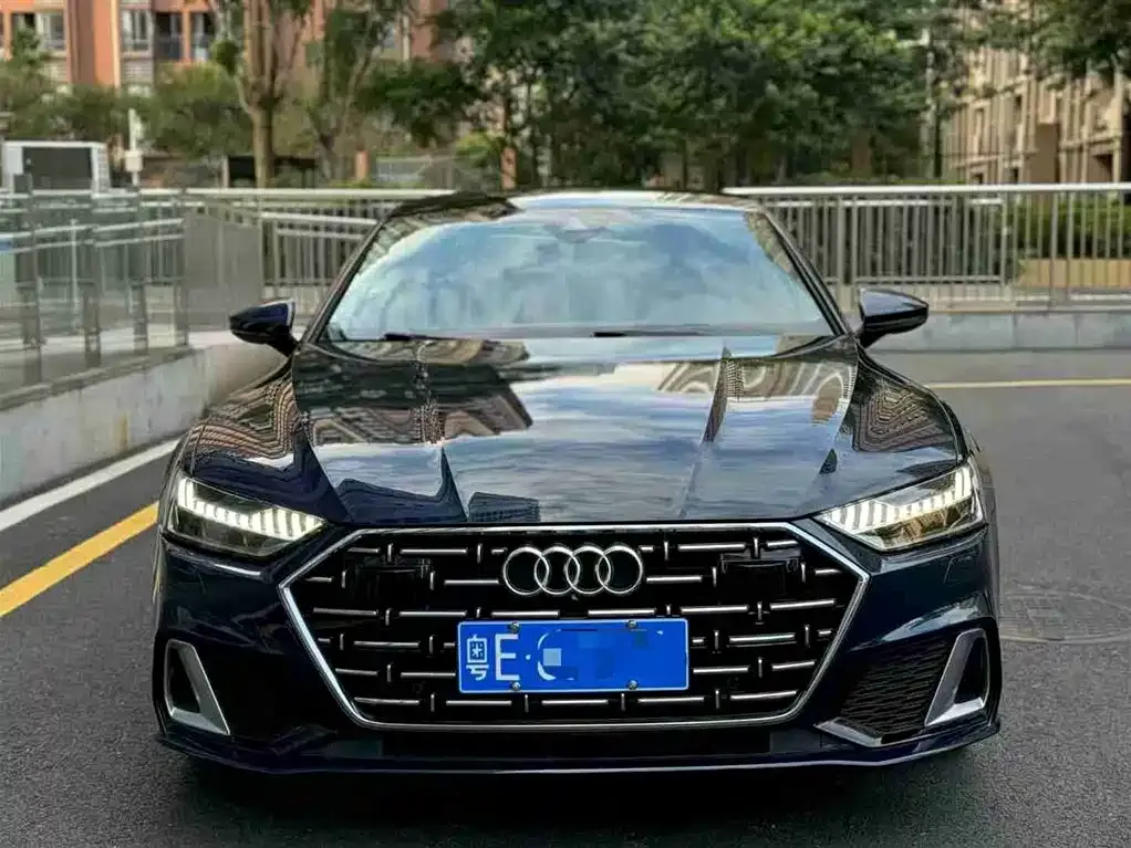 Audi A7L
