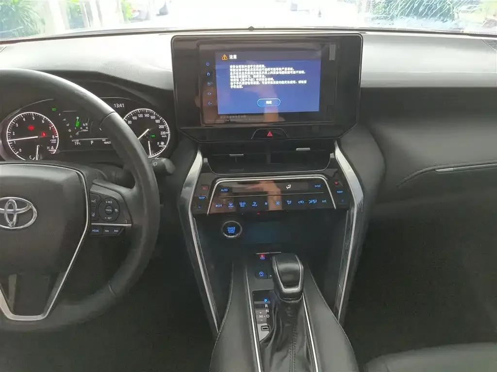 Toyota Venza 2023 из CN, фото 5