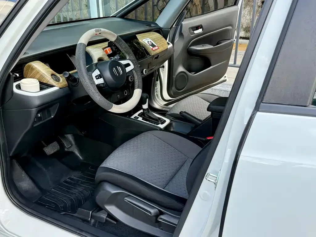 Honda Fit — фото 4