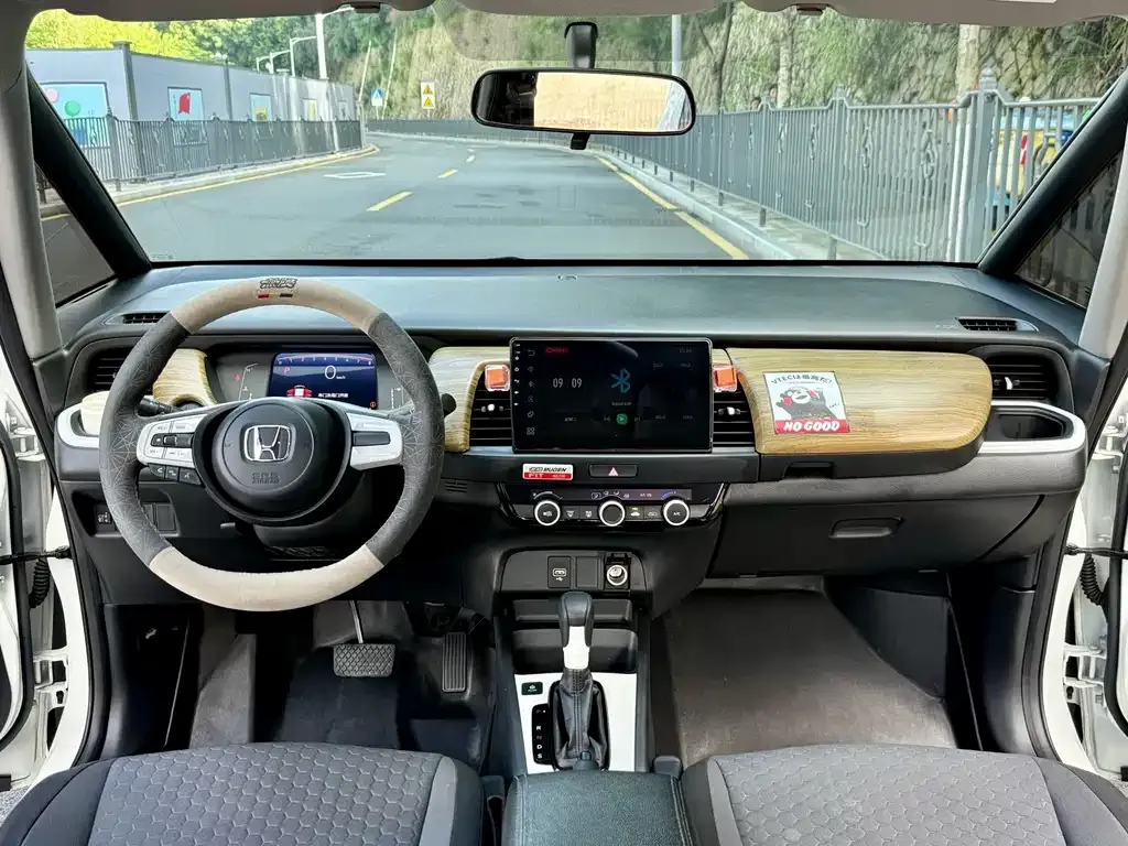 Honda Fit — фото 6