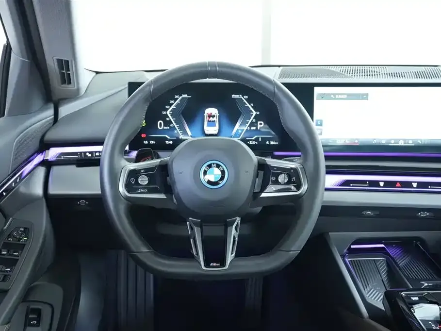 BMW i5 — фото 10