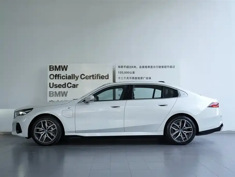 BMW i5 — фото 2
