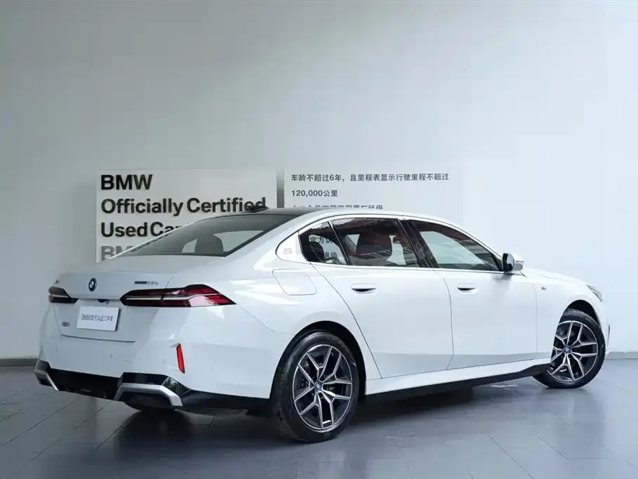 BMW i5 — фото 3