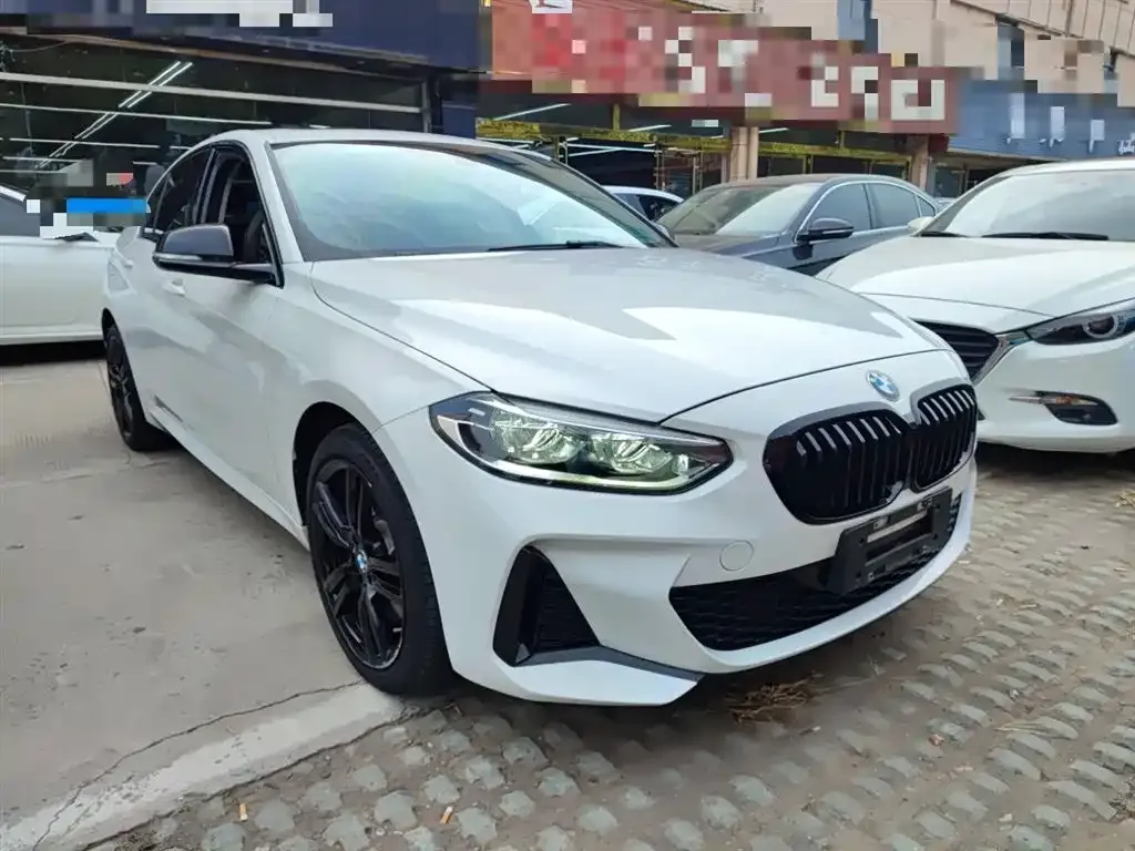 BMW 1 Series 2023 из CN, фото 4