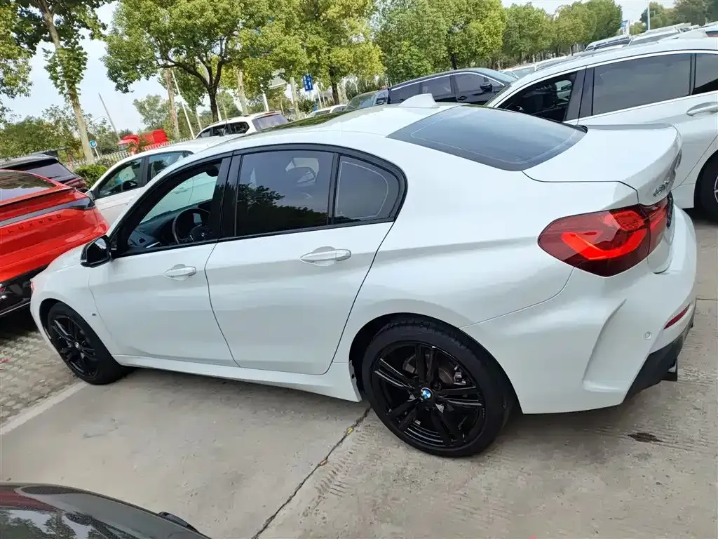 BMW 1 Series 2023 из CN, фото 5