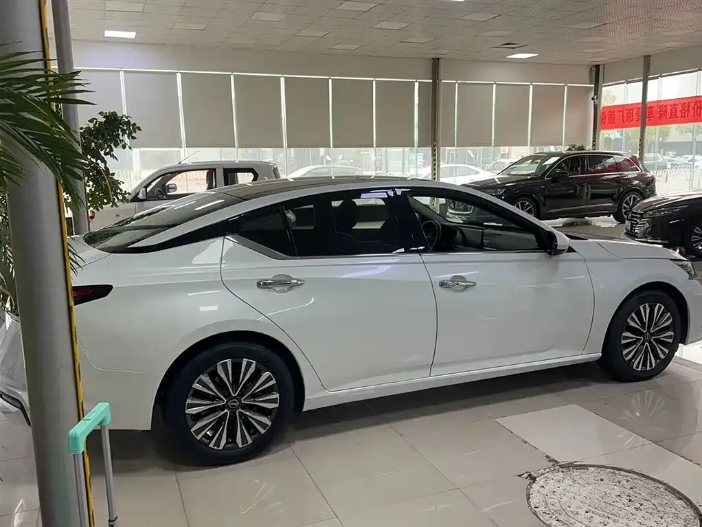Nissan Teana 2023 из CN, фото 4