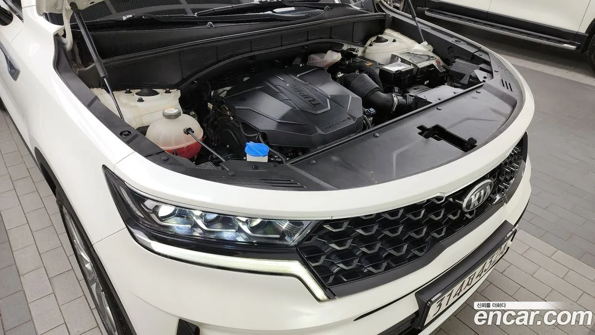 Kia Sorento — фото 6