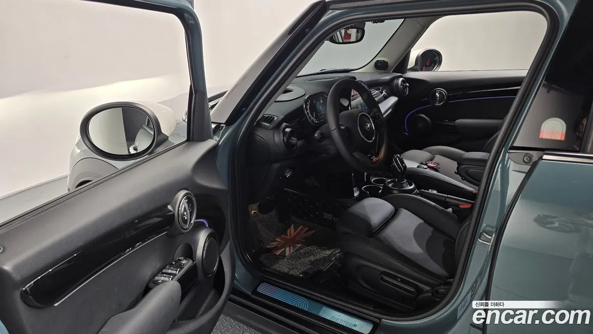 Mini Cooper 2023 из KR, фото 10