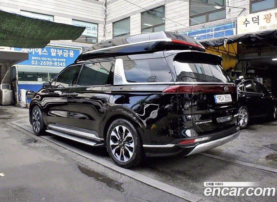 Kia Carnival — фото 4