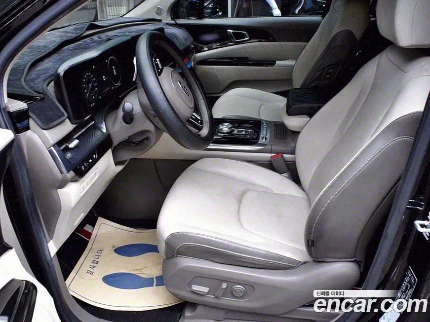 Kia Carnival — фото 5