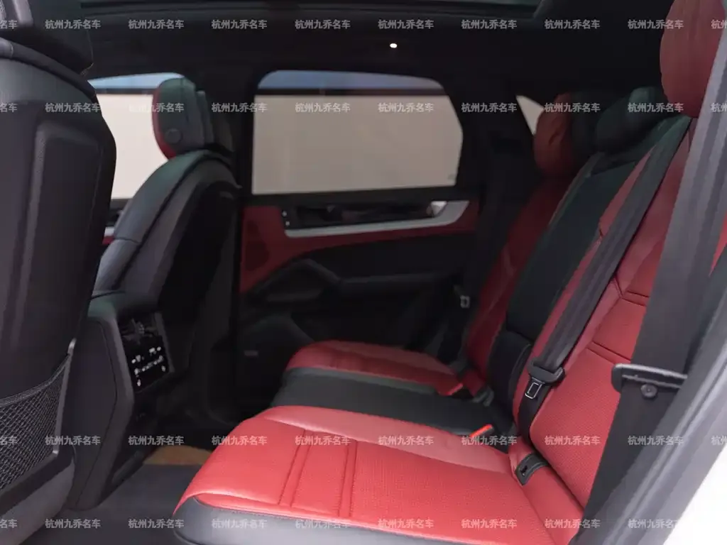 Porsche Cayenne 2024 из CN, фото 10