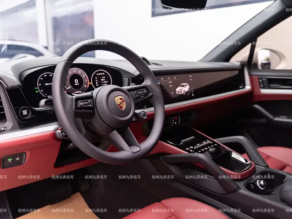 Porsche Cayenne 2024 из CN, фото 8